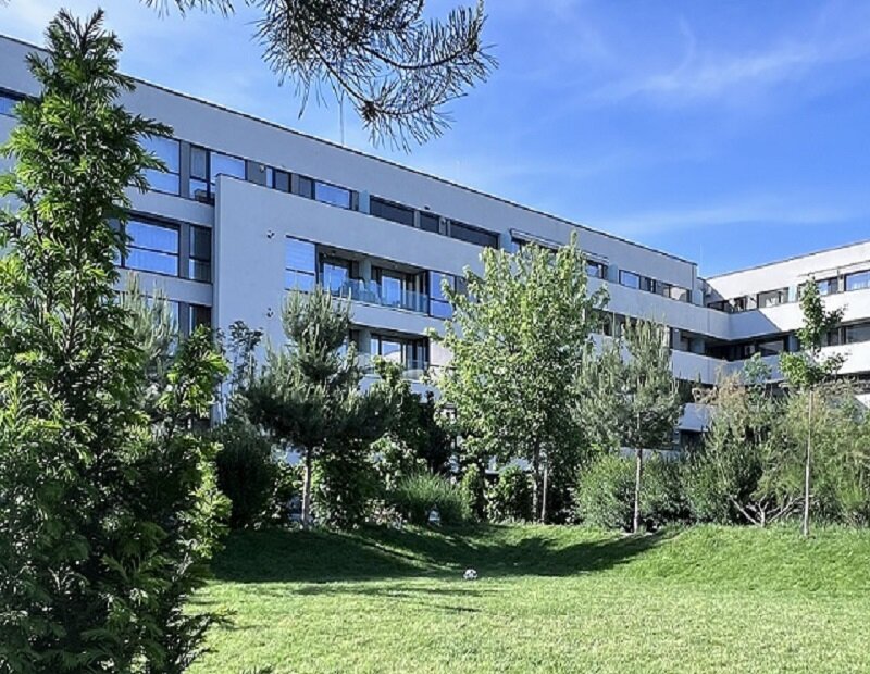 Sector 1 apartament 2 camere + gradina proprie - reper Mall Colosseum